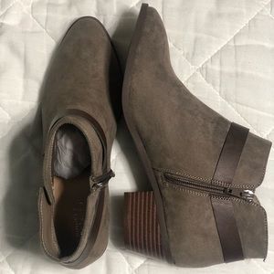 Market and spruce ankle bootie